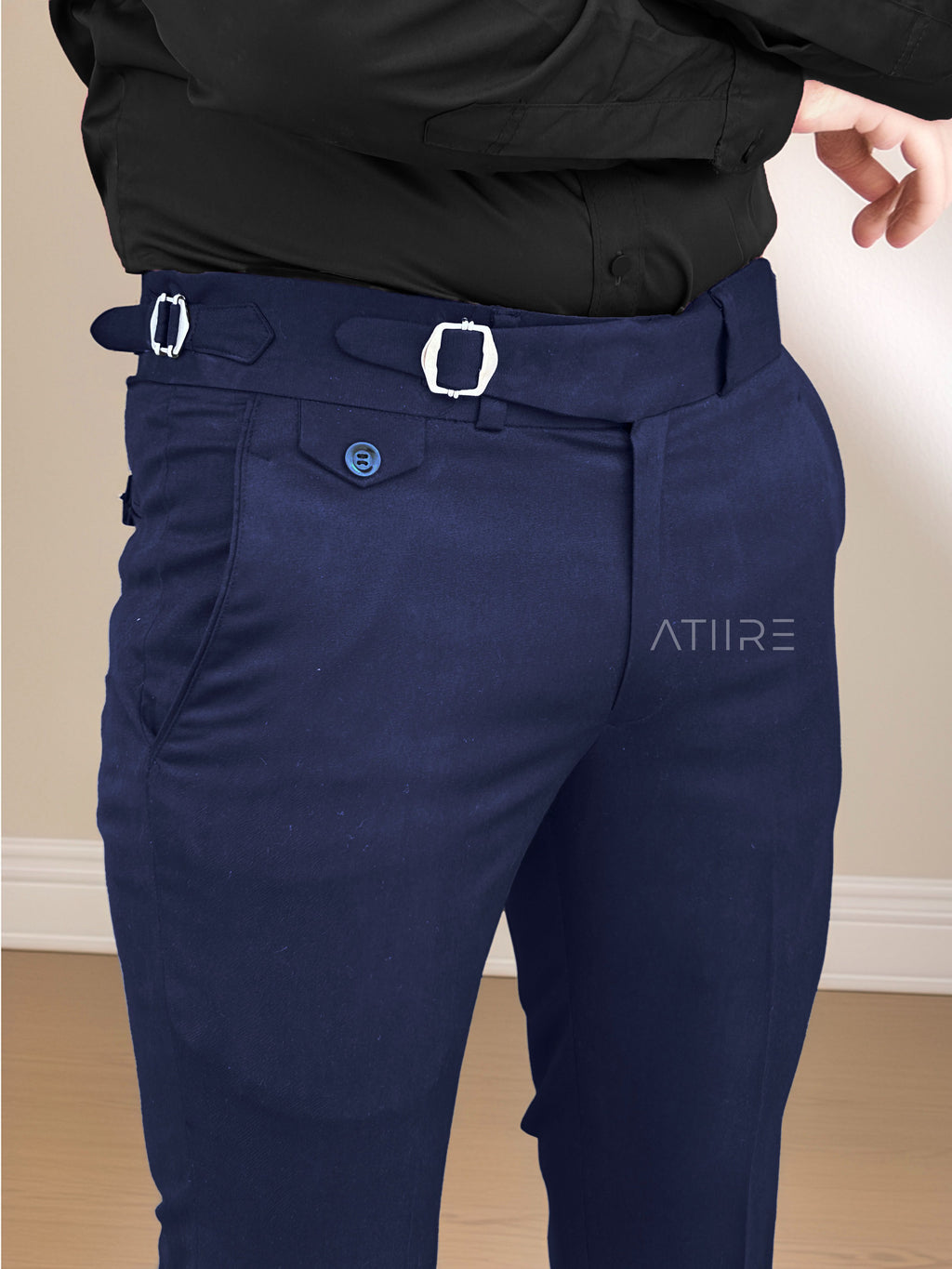 NAVY BLUE SINGLE PLEATED BUCKLE GURKHA PANTS