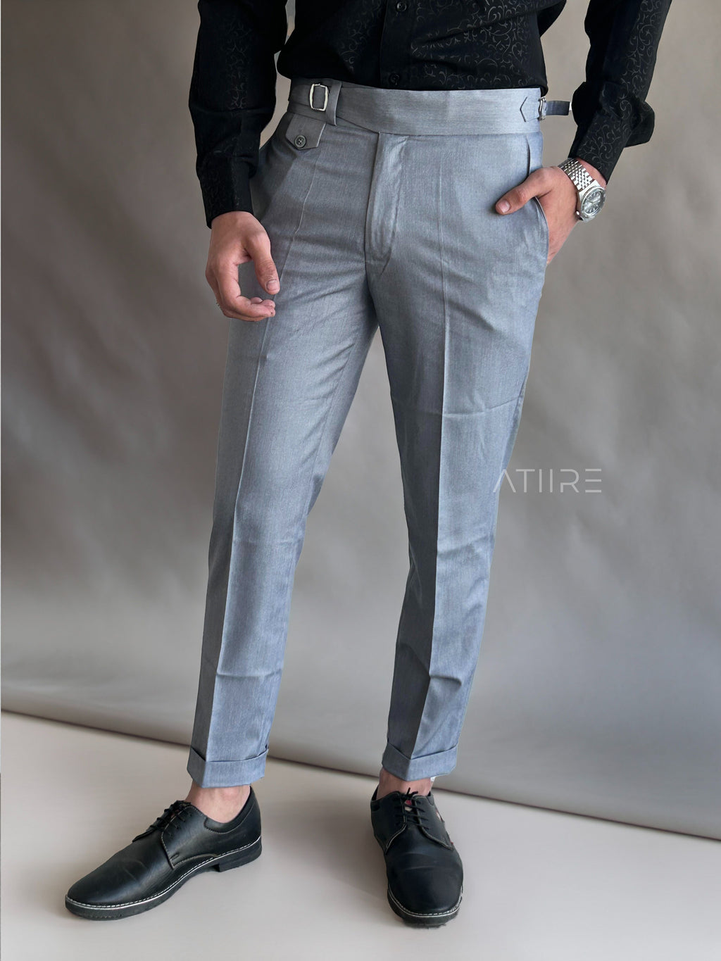 ASH GREY SINGLE PLEATED BUCKLE GURKHA PANTS