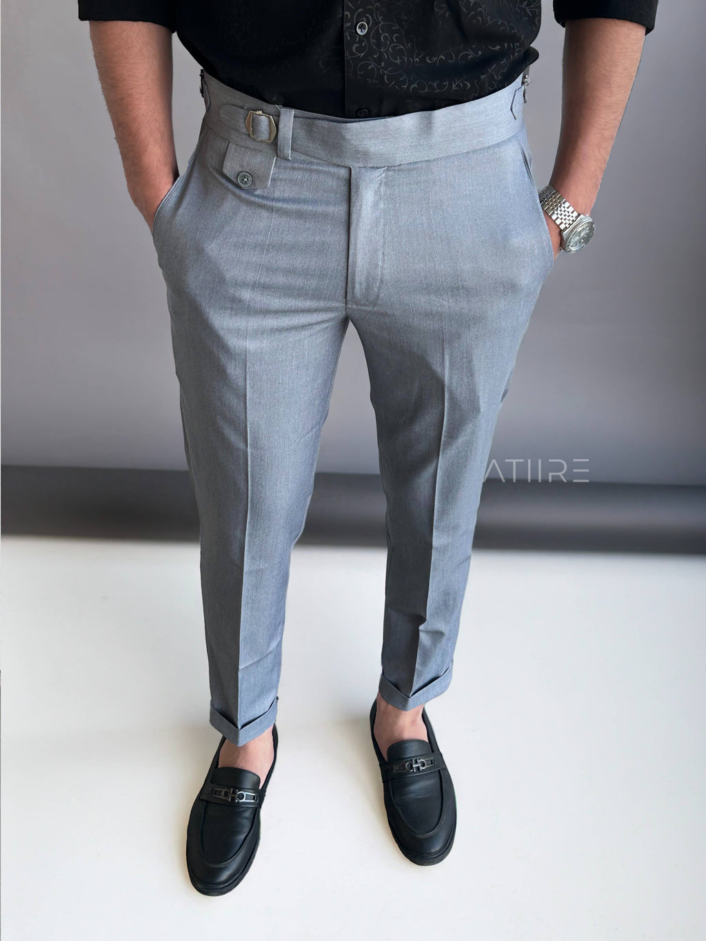 ASH GREY SINGLE PLEATED BUCKLE GURKHA PANTS
