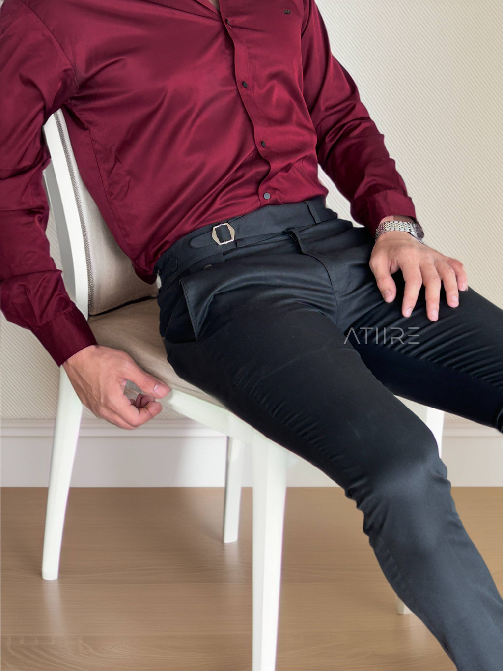 BLACK SINGLE PLEATED BUCKLE GURKHA PANTS